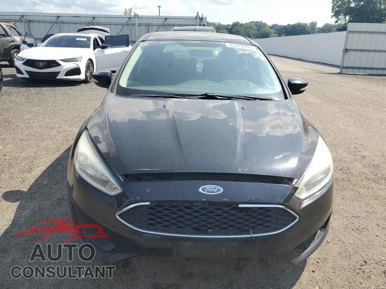 FORD FOCUS 2016 - 1FADP3K26GL352432
