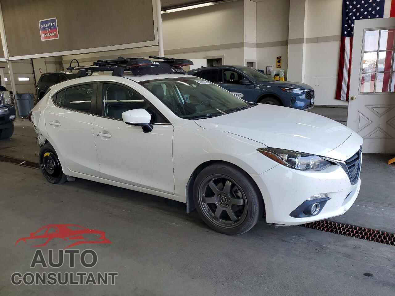 MAZDA 3 2014 - JM1BM1M74E1140399