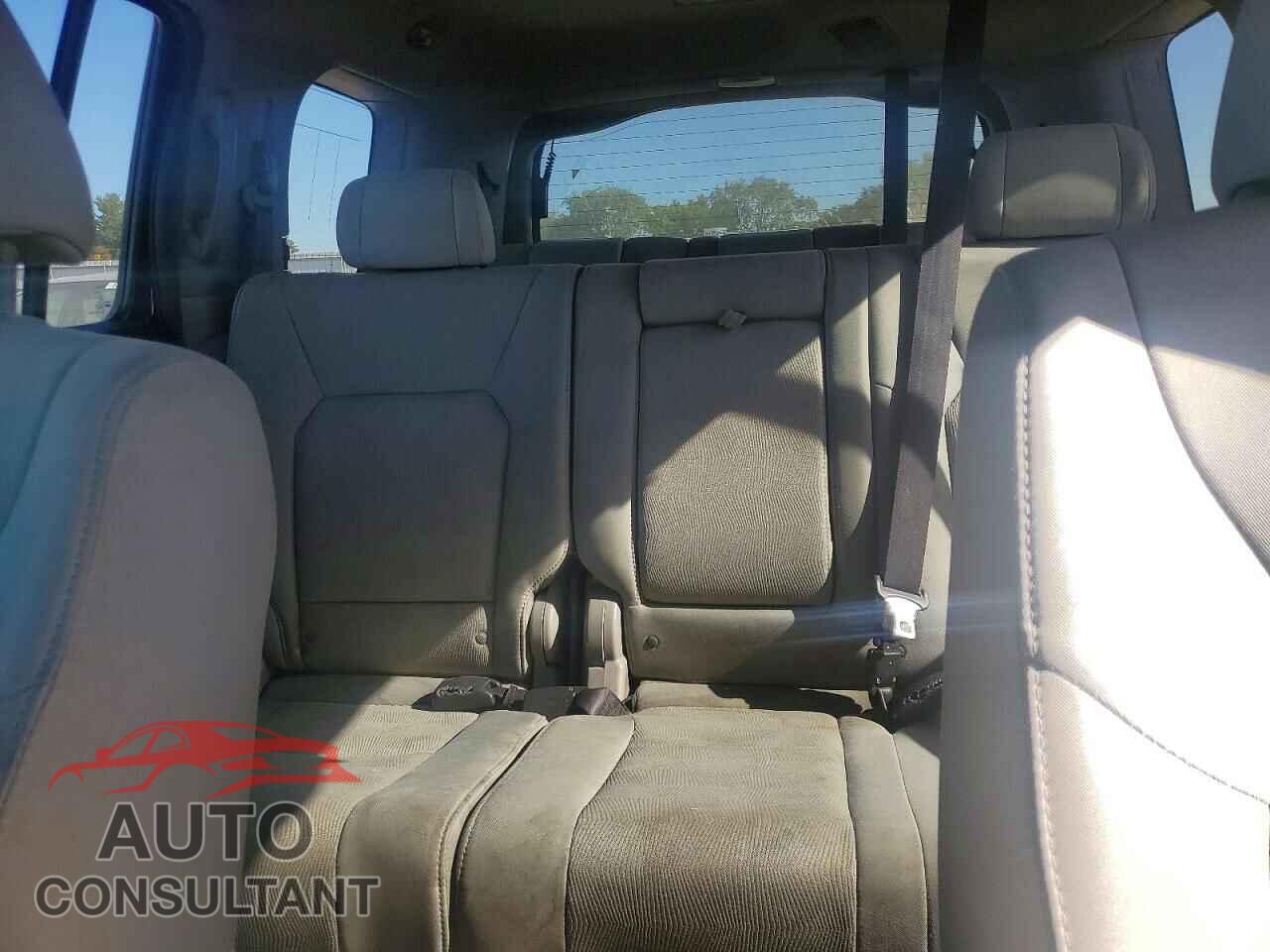 HONDA PILOT 2010 - 5FNYF3H26AB010754