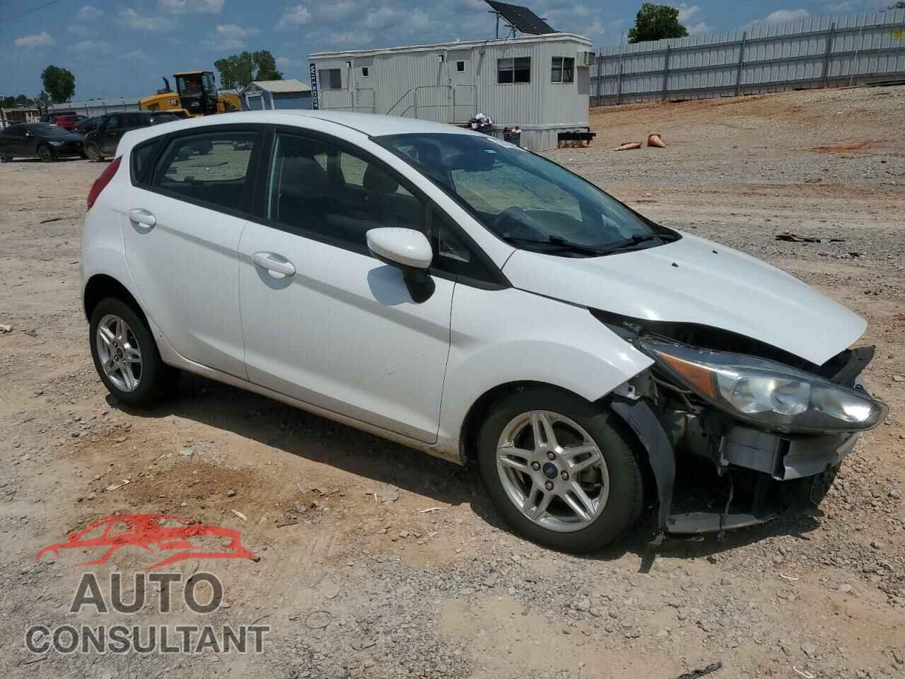 FORD FIESTA 2018 - 3FADP4EJ2JM127911