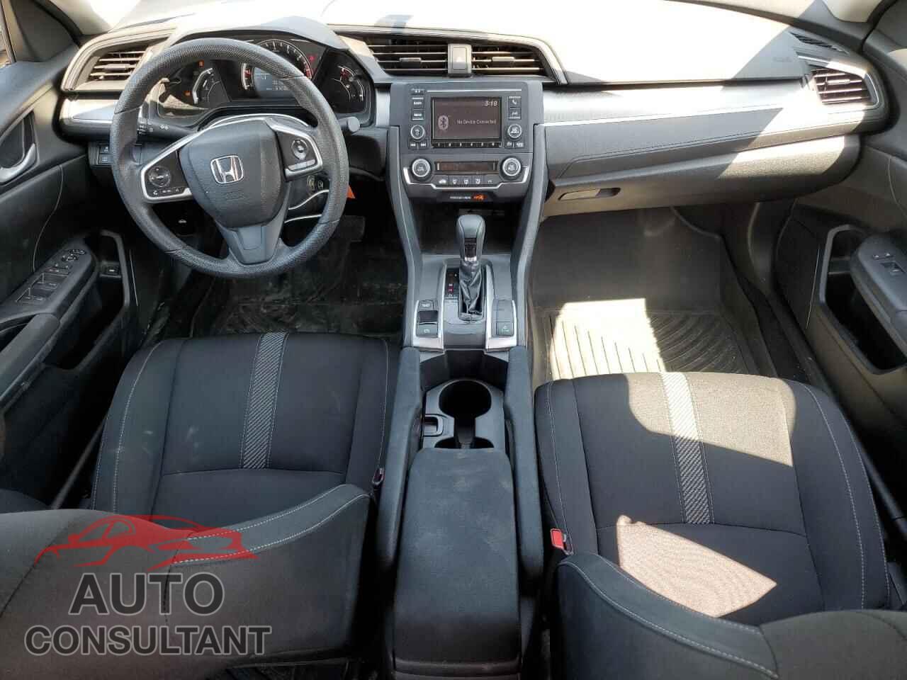 HONDA CIVIC 2018 - 2HGFC2F55JH608465