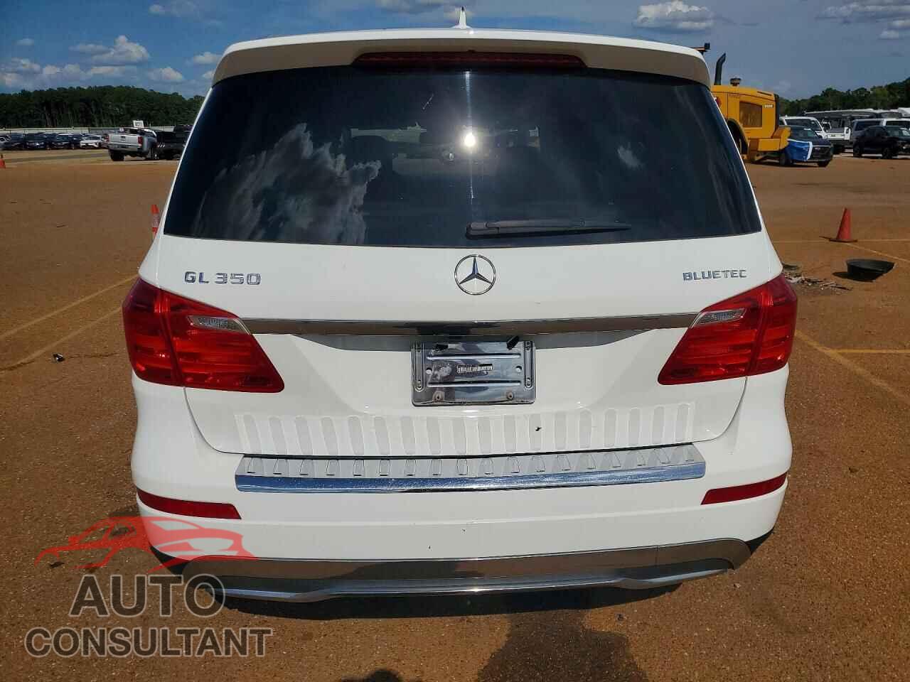 MERCEDES-BENZ GL-CLASS 2015 - 4JGDF2EE9FA521054