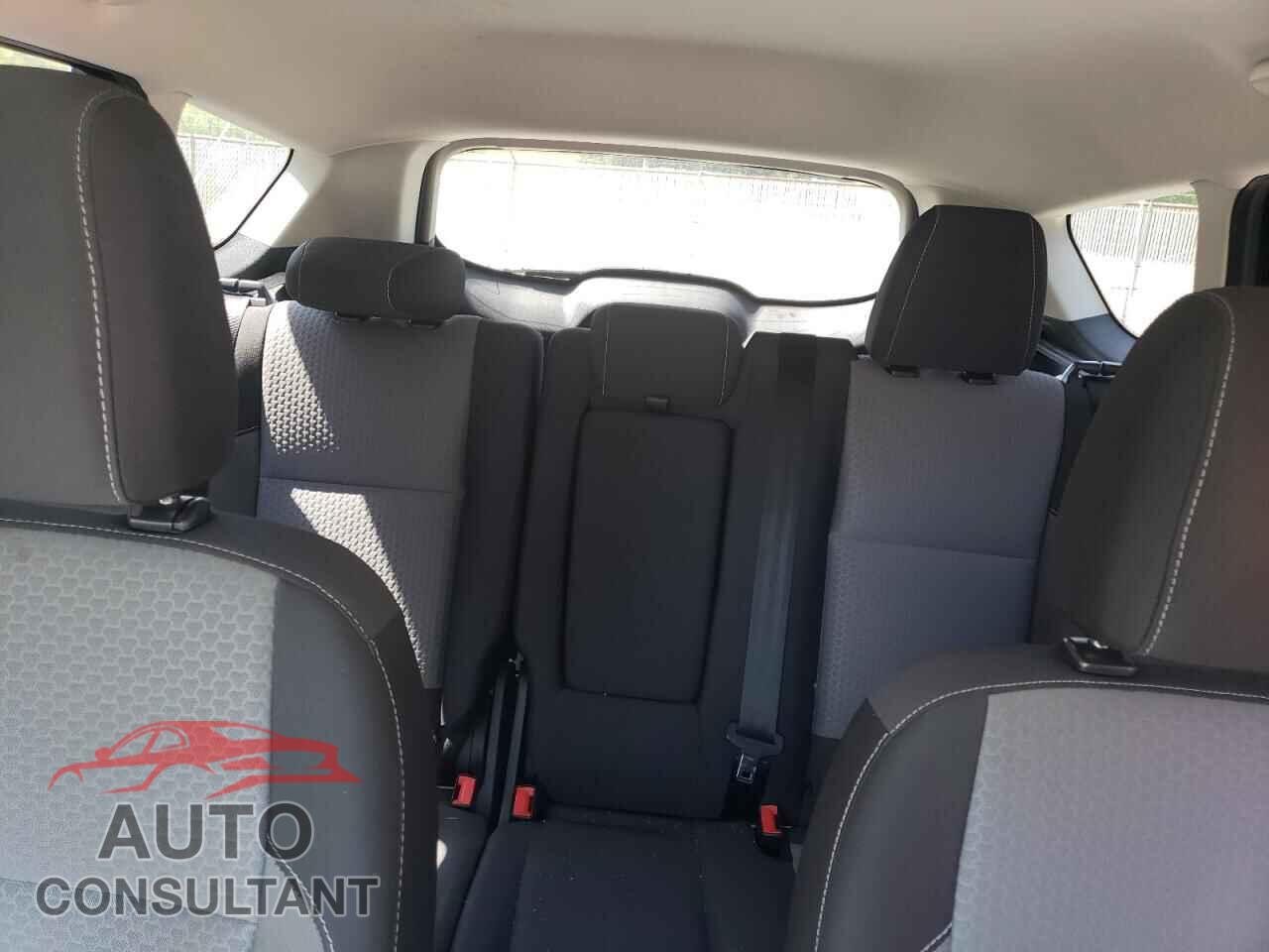 FORD ESCAPE 2017 - 1FMCU9GD2HUB58189