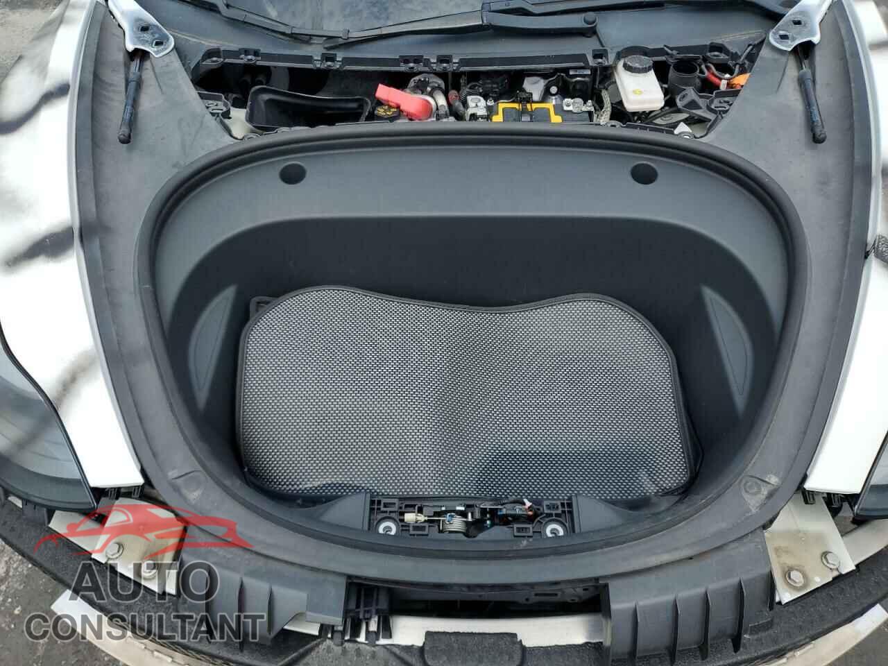 TESLA MODEL 3 2021 - 5YJ3E1EA2MF048693