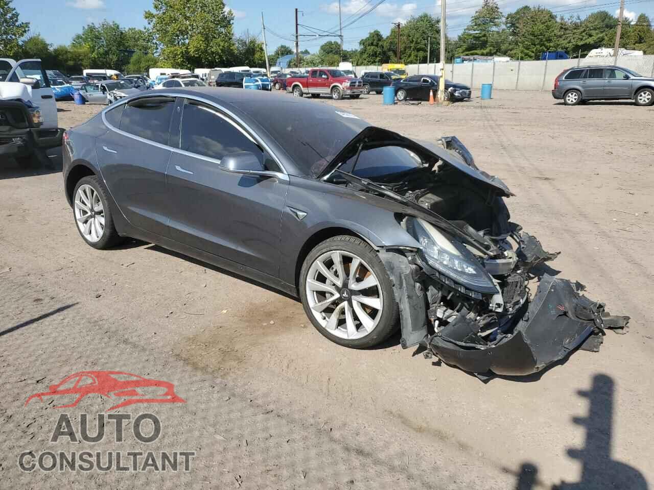 TESLA MODEL 3 2018 - 5YJ3E1EA3JF031039