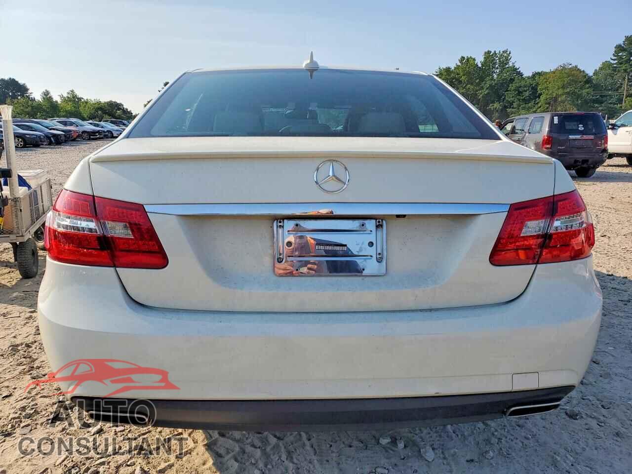 MERCEDES-BENZ E-CLASS 2012 - WDDHF8JB2CA564401