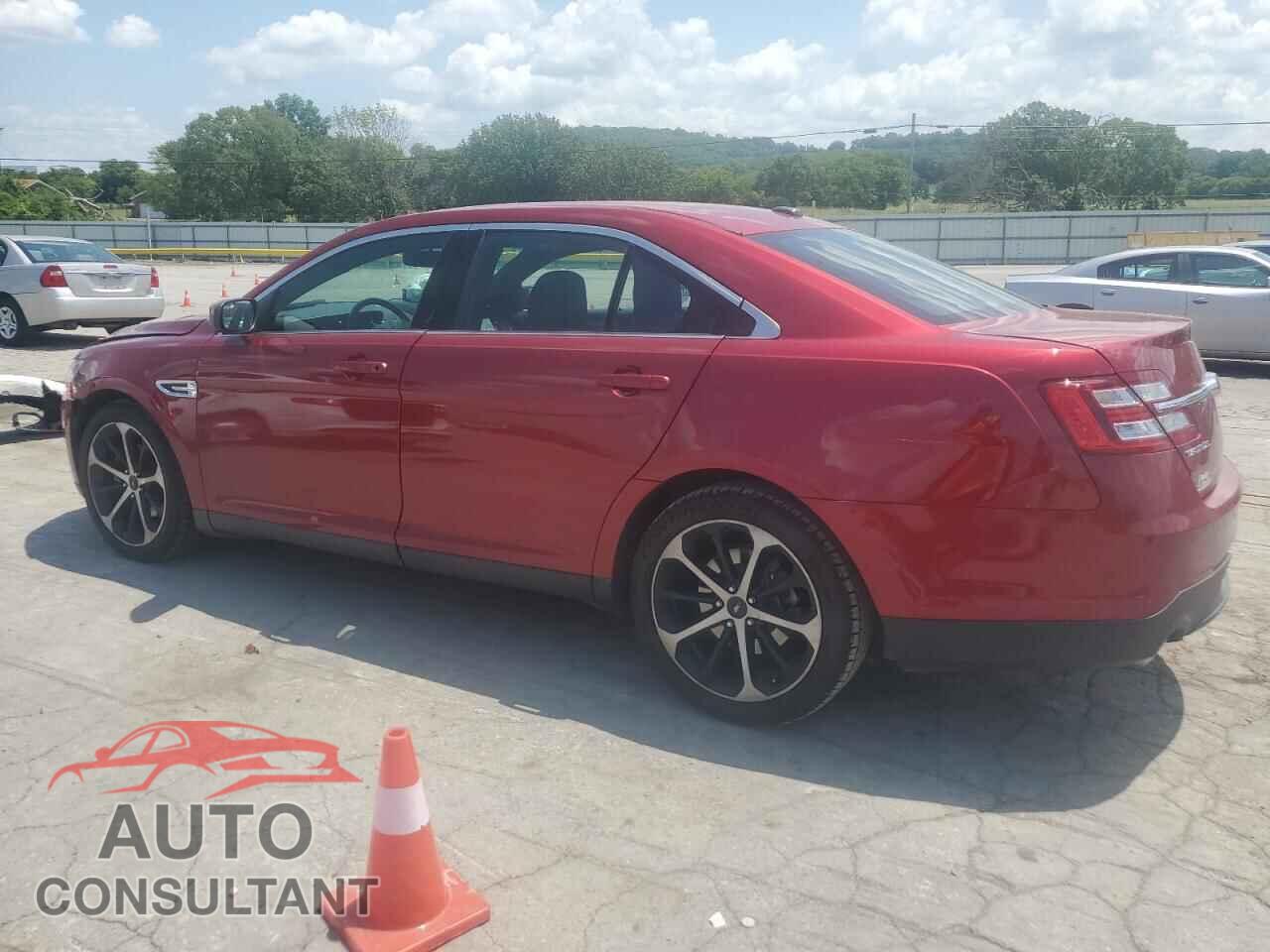FORD TAURUS 2015 - 1FAHP2E88FG134852