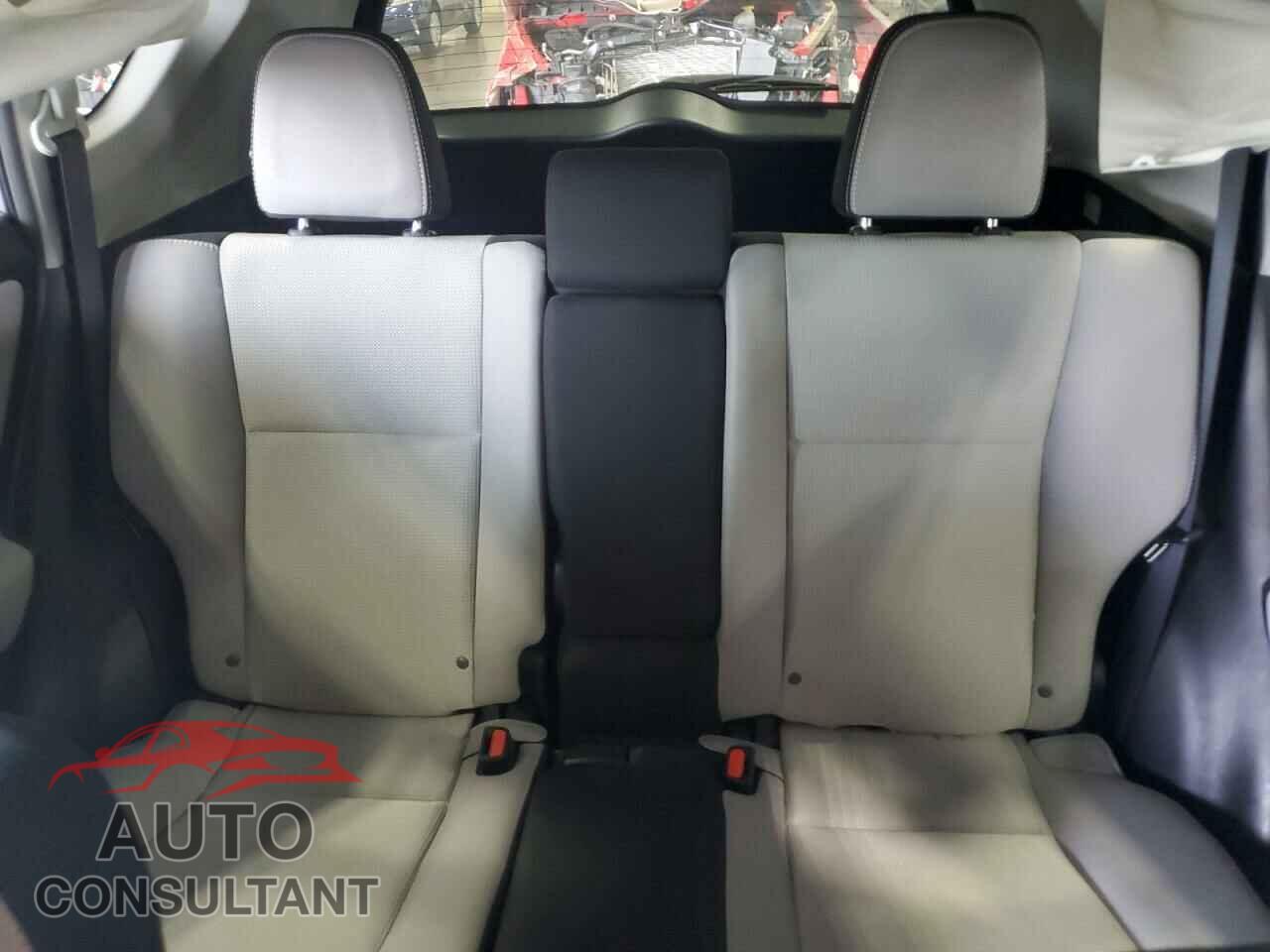TOYOTA RAV4 2016 - 2T3RFREV9GW494072