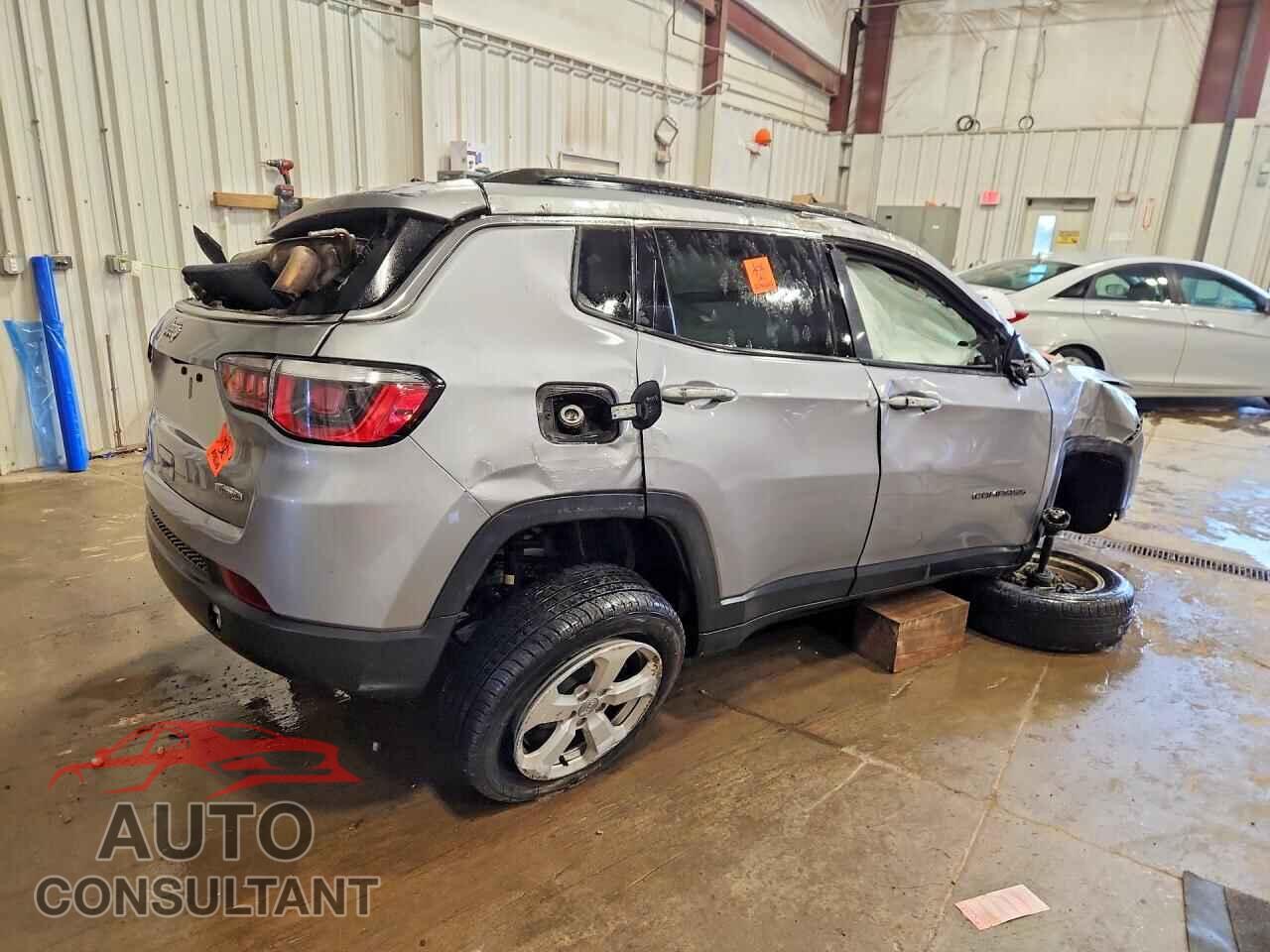 JEEP COMPASS 2018 - 3C4NJDBB0JT239707