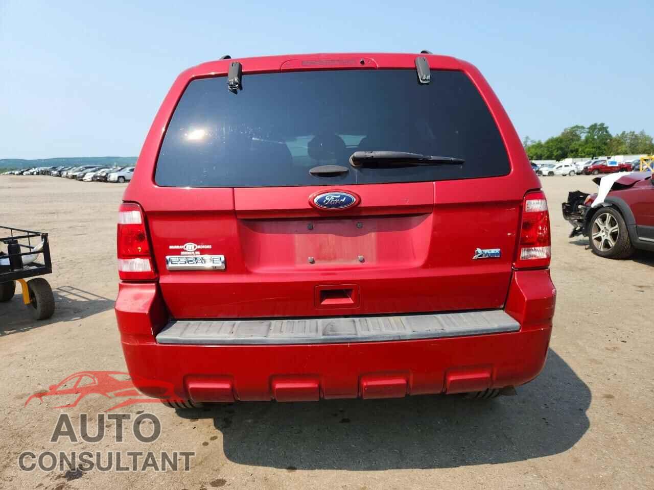 FORD ESCAPE 2011 - 1FMCU9DG9BKA73304
