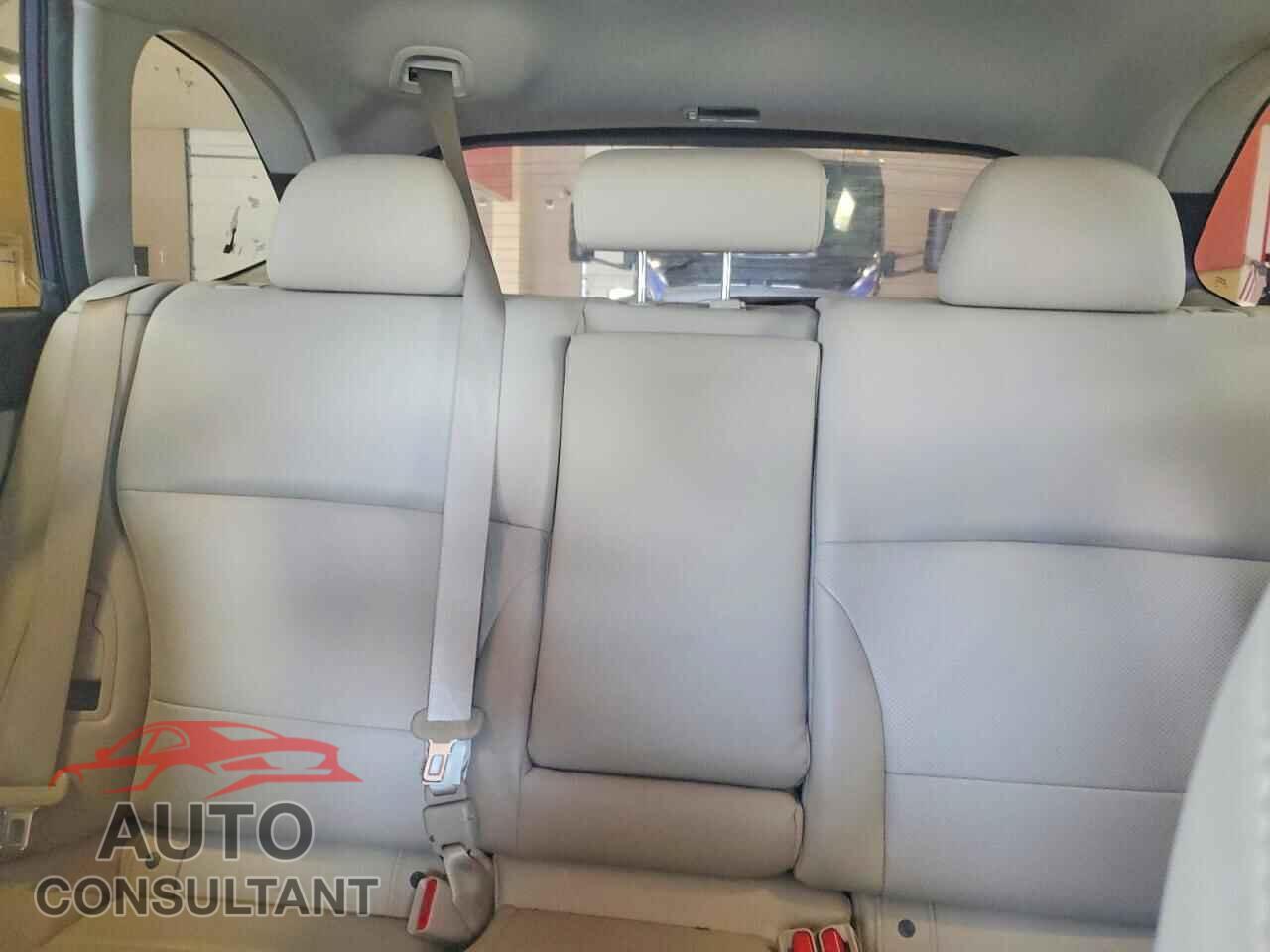 SUBARU OUTBACK 2015 - 4S4BSALC9F3256896