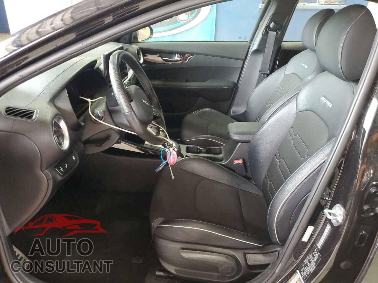 KIA FORTE 2022 - 3KPF54AD8NE496409