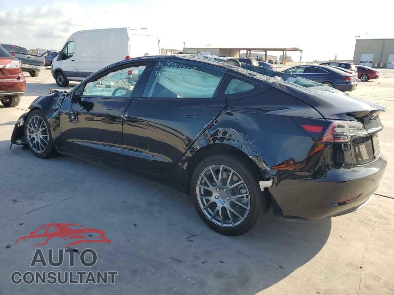 TESLA MODEL 3 2021 - 5YJ3E1EA9MF052286