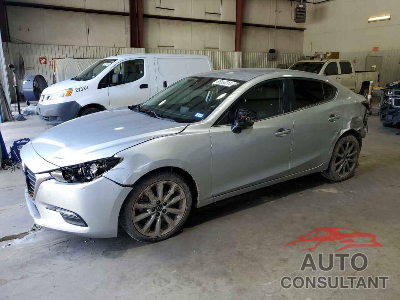 MAZDA 3 2018 - 3MZBN1V31JM213408