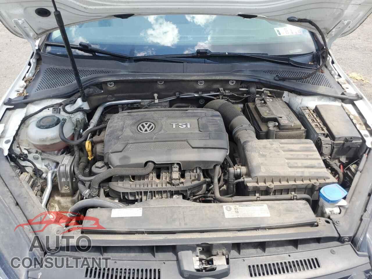 VOLKSWAGEN GOLF 2019 - 3VWH17AU3KM524265