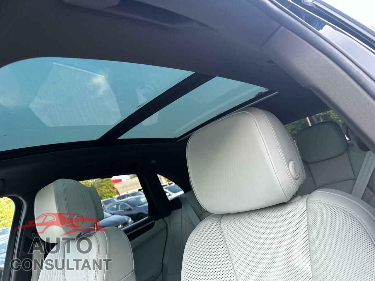 PORSCHE MACAN 2019 - WP1AB2A56KLB32068
