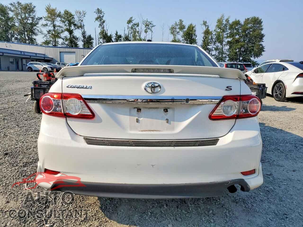 TOYOTA COROLLA 2013 - 2T1BU4EEXDC034368