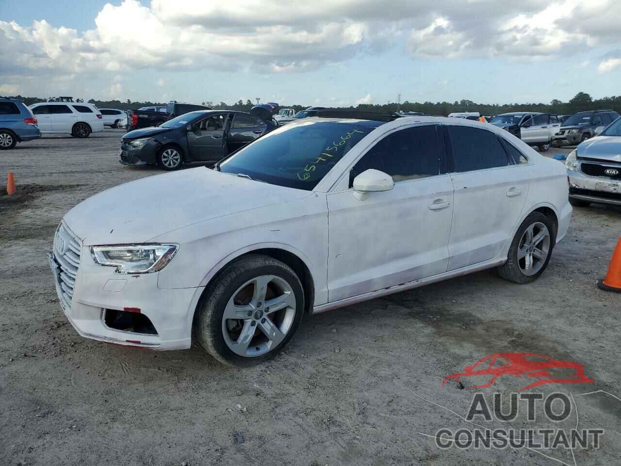 AUDI A3 2018 - WAUAUGFF2J1081640