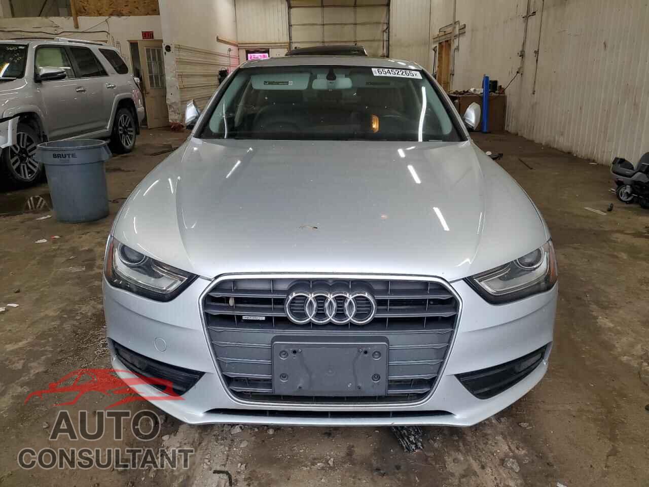 AUDI A4 2013 - WAUBFAFL1DN048451