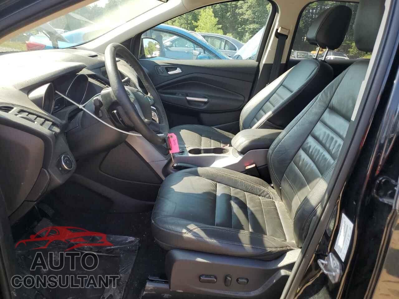 FORD ESCAPE 2016 - 1FMCU9G99GUB02647