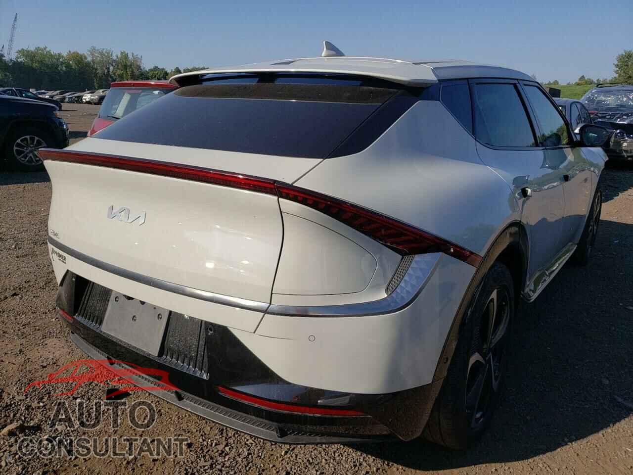 KIA EV6 LIGHT 2022 - KNDC3DLC5N5028615