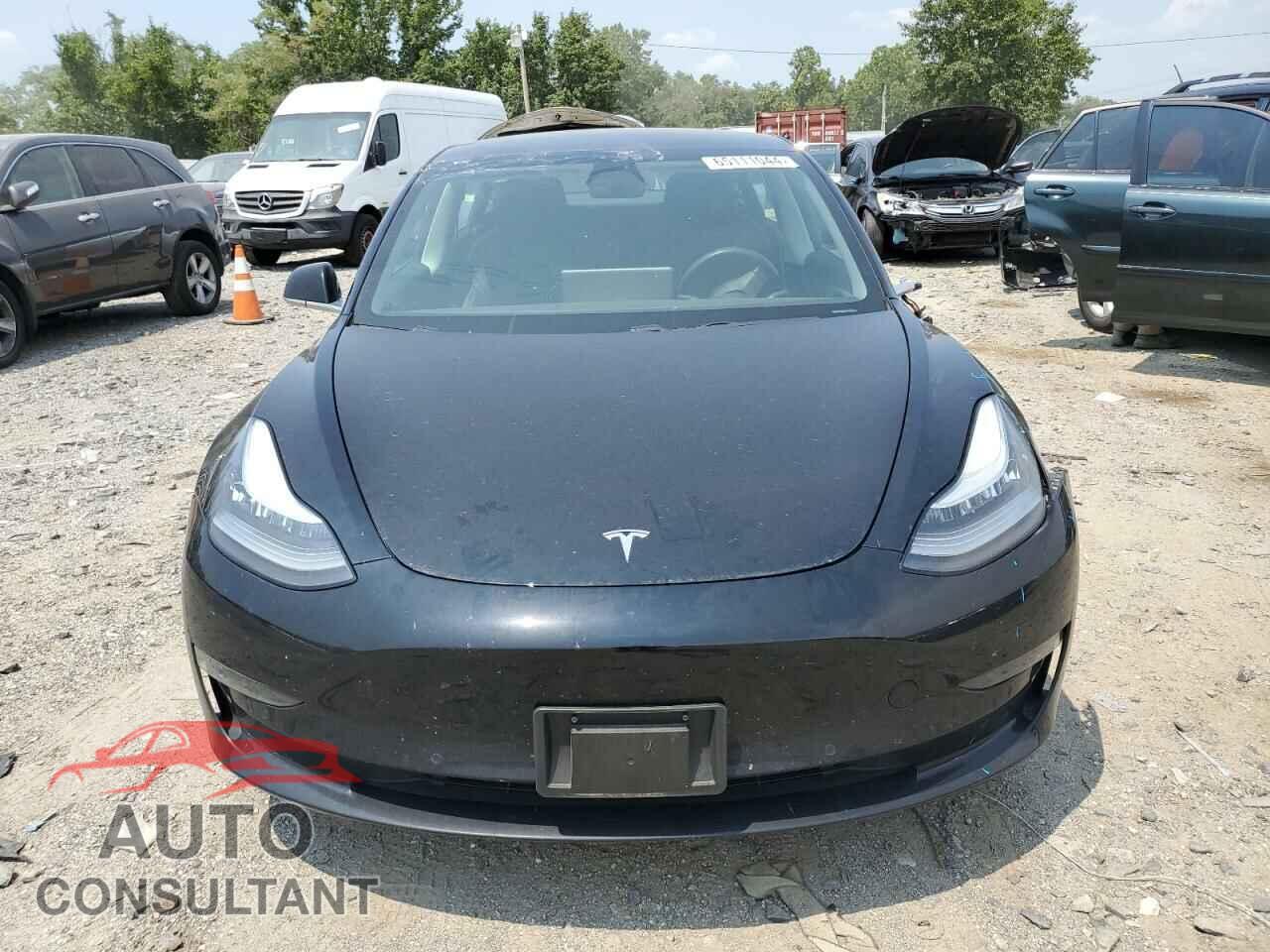 TESLA MODEL 3 2019 - 5YJ3E1EA7KF398799