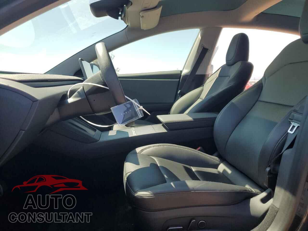 TESLA MODEL 3 2024 - 5YJ3E1EA7RF718679