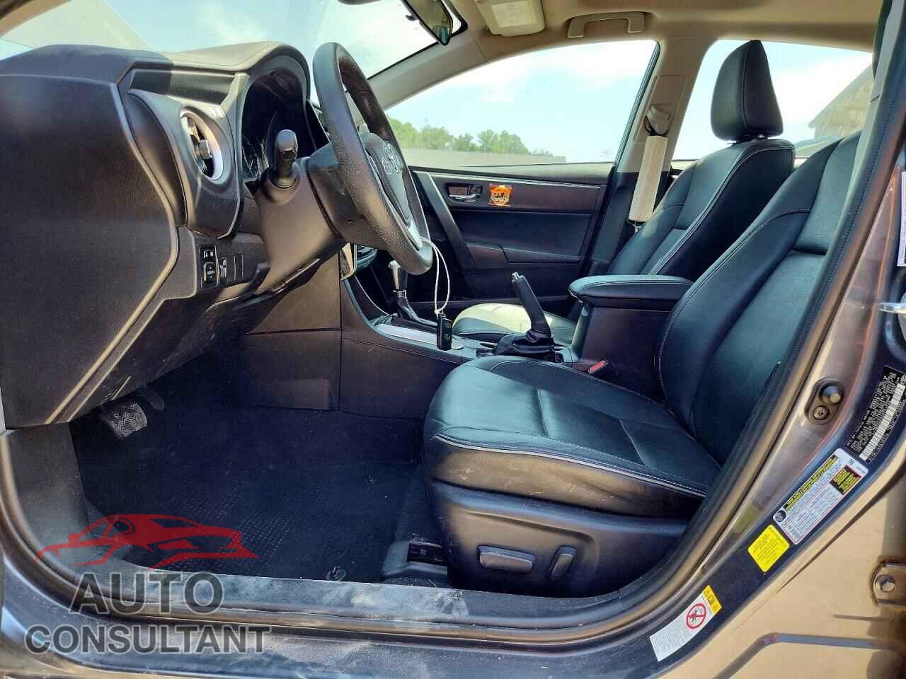 TOYOTA COROLLA 2017 - 2T1BURHE2HC773748
