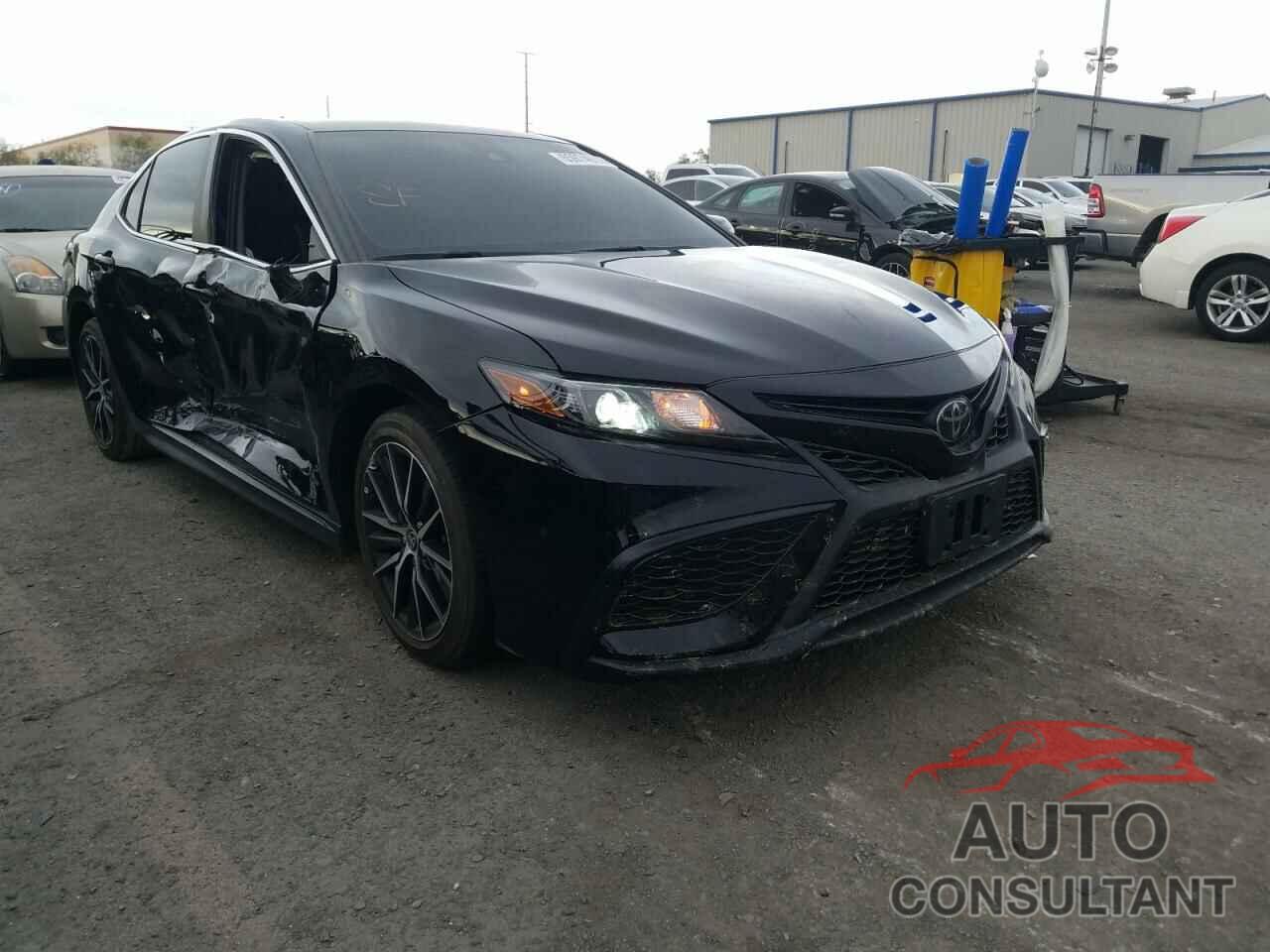TOYOTA CAMRY 2021 - 4T1G11AK3MU612995