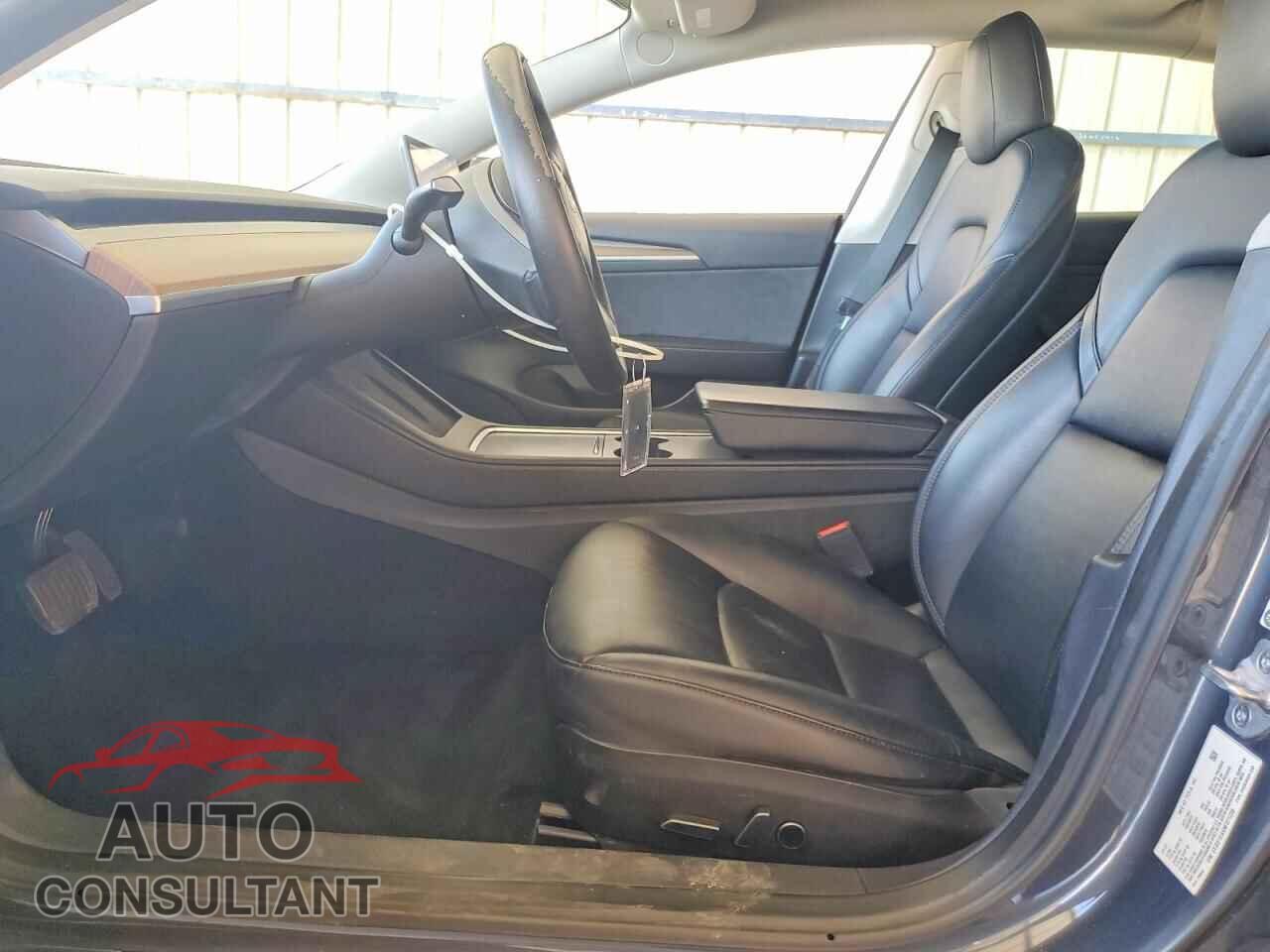 TESLA MODEL 3 2022 - 5YJ3E1EAXNF371228