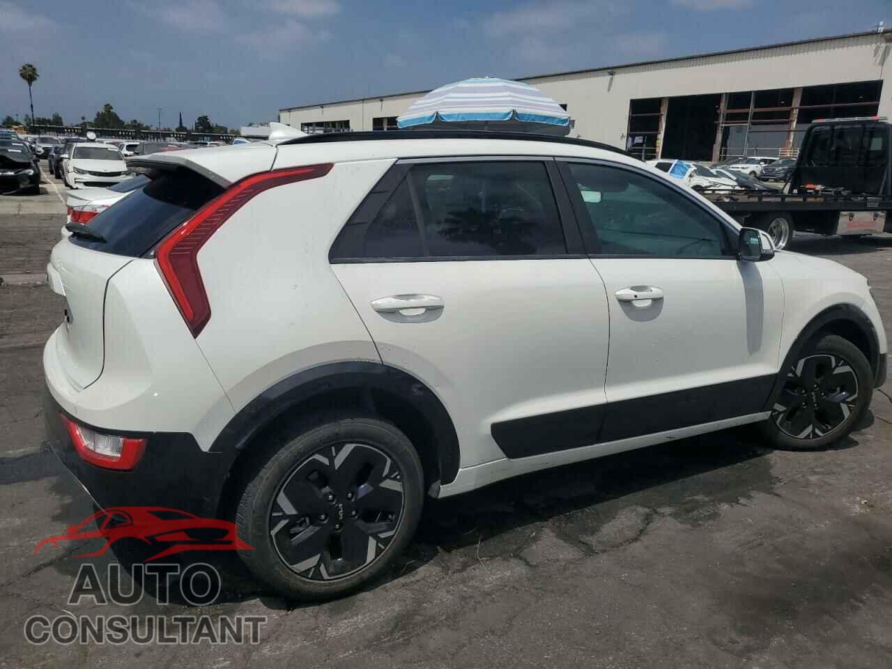 KIA NIRO WIND 2024 - KNDCR3L18R5122288