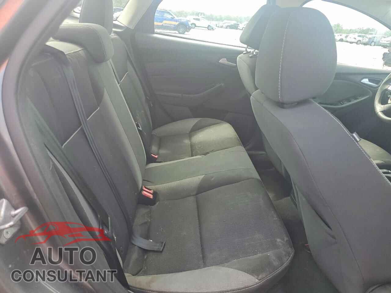 FORD FOCUS 2014 - 1FADP3F20EL22834X