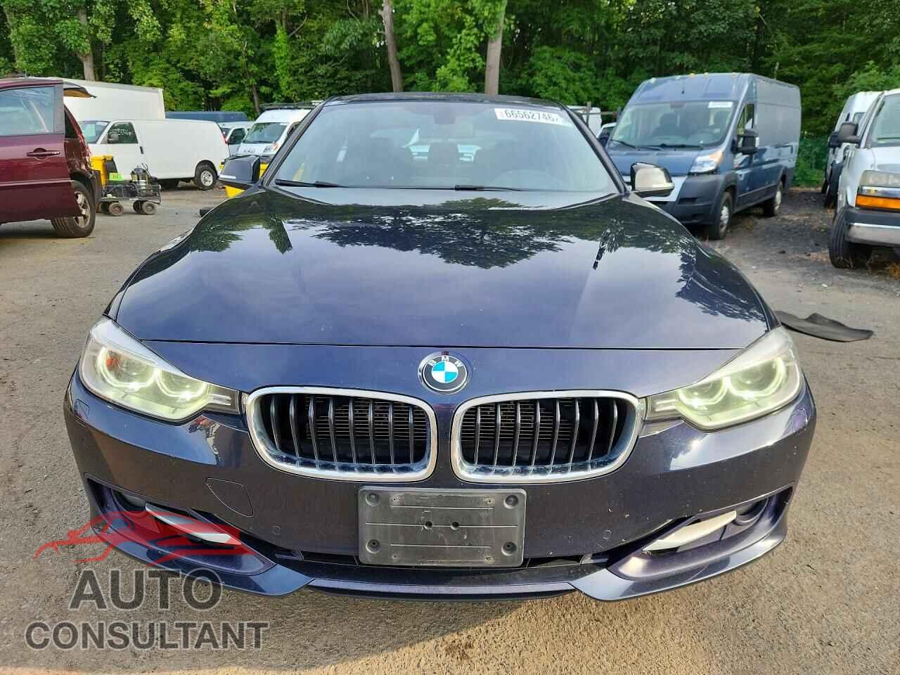 BMW 3 SERIES 2014 - WBA3B9C5XEP458577