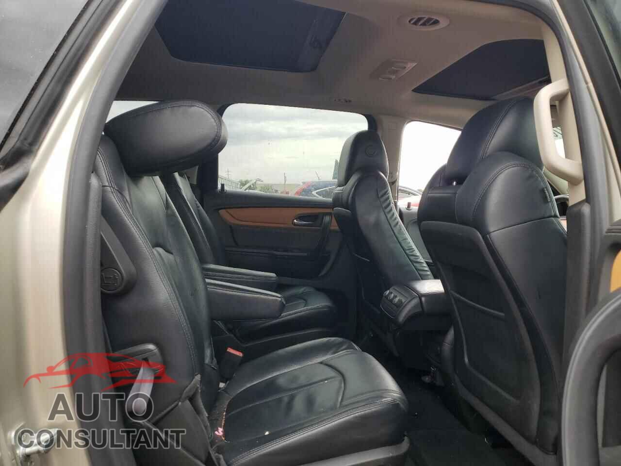 CHEVROLET TRAVERSE 2014 - 1GNKRGKD2EJ175396