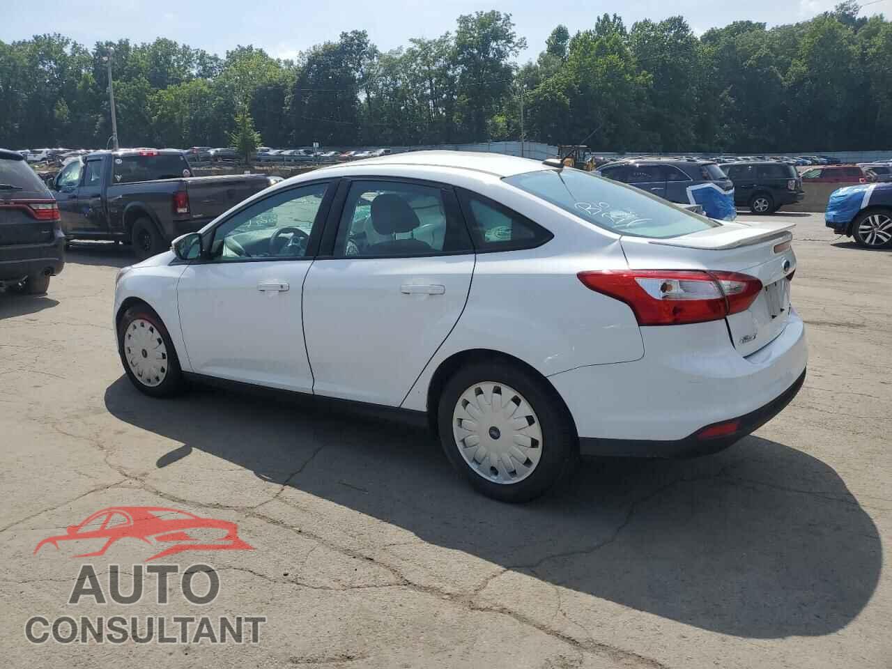 FORD FOCUS 2013 - 1FADP3F29DL258826
