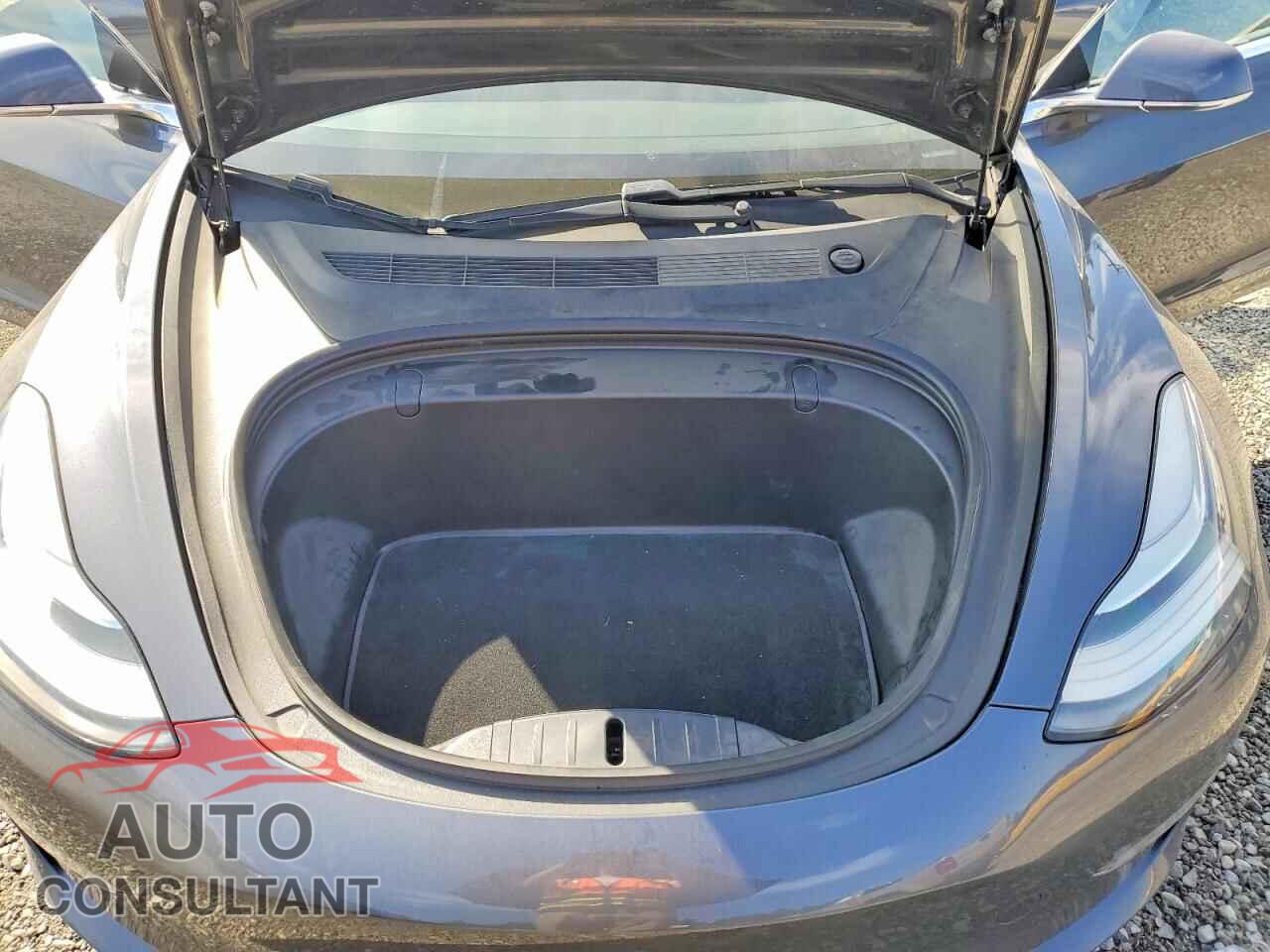 TESLA MODEL 3 2018 - 5YJ3E1EB8JF094145