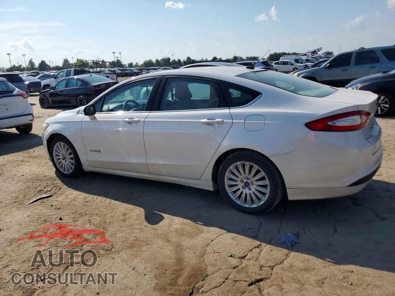 FORD FUSION 2015 - 3FA6P0LU4FR213634