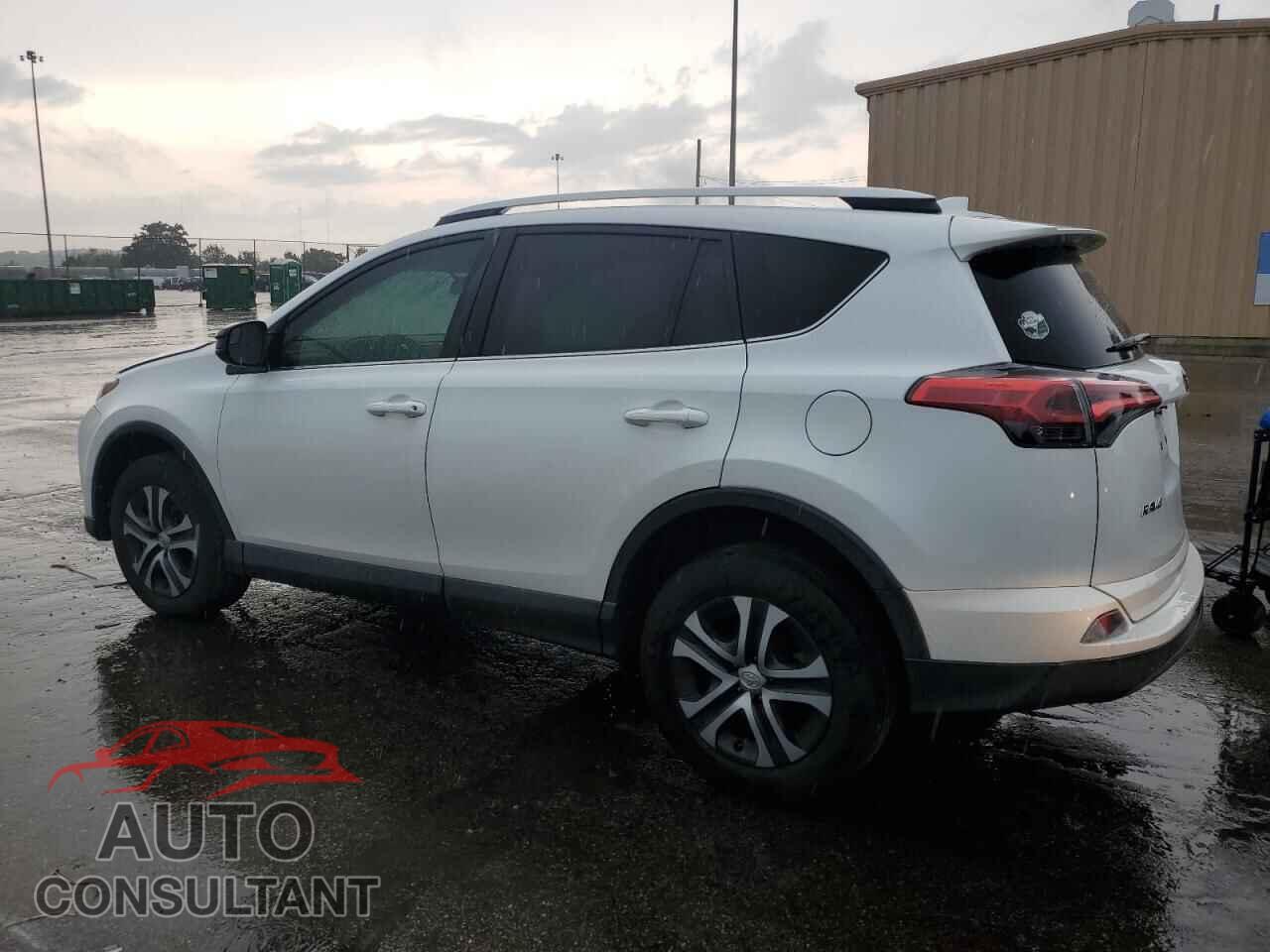 TOYOTA RAV4 2016 - 2T3BFREV2GW442476