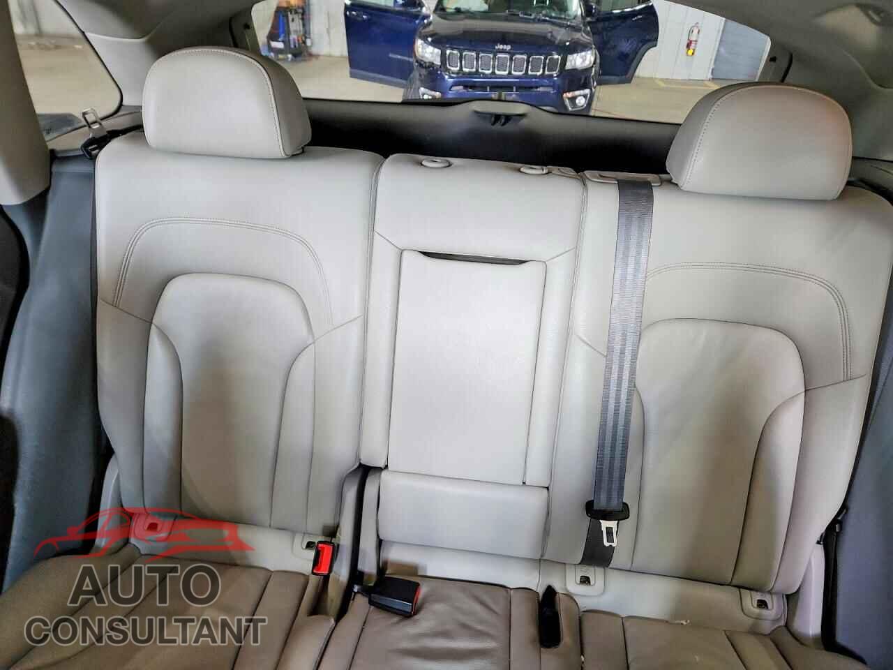 AUDI Q5 2012 - WA1CFAFP6CA121257