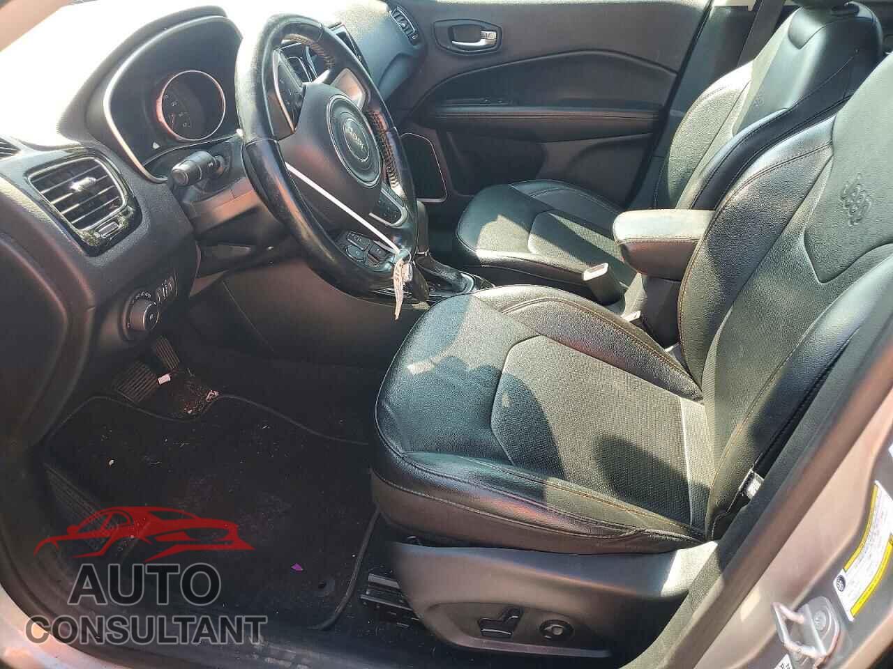 JEEP COMPASS 2021 - 3C4NJDCB8MT523752