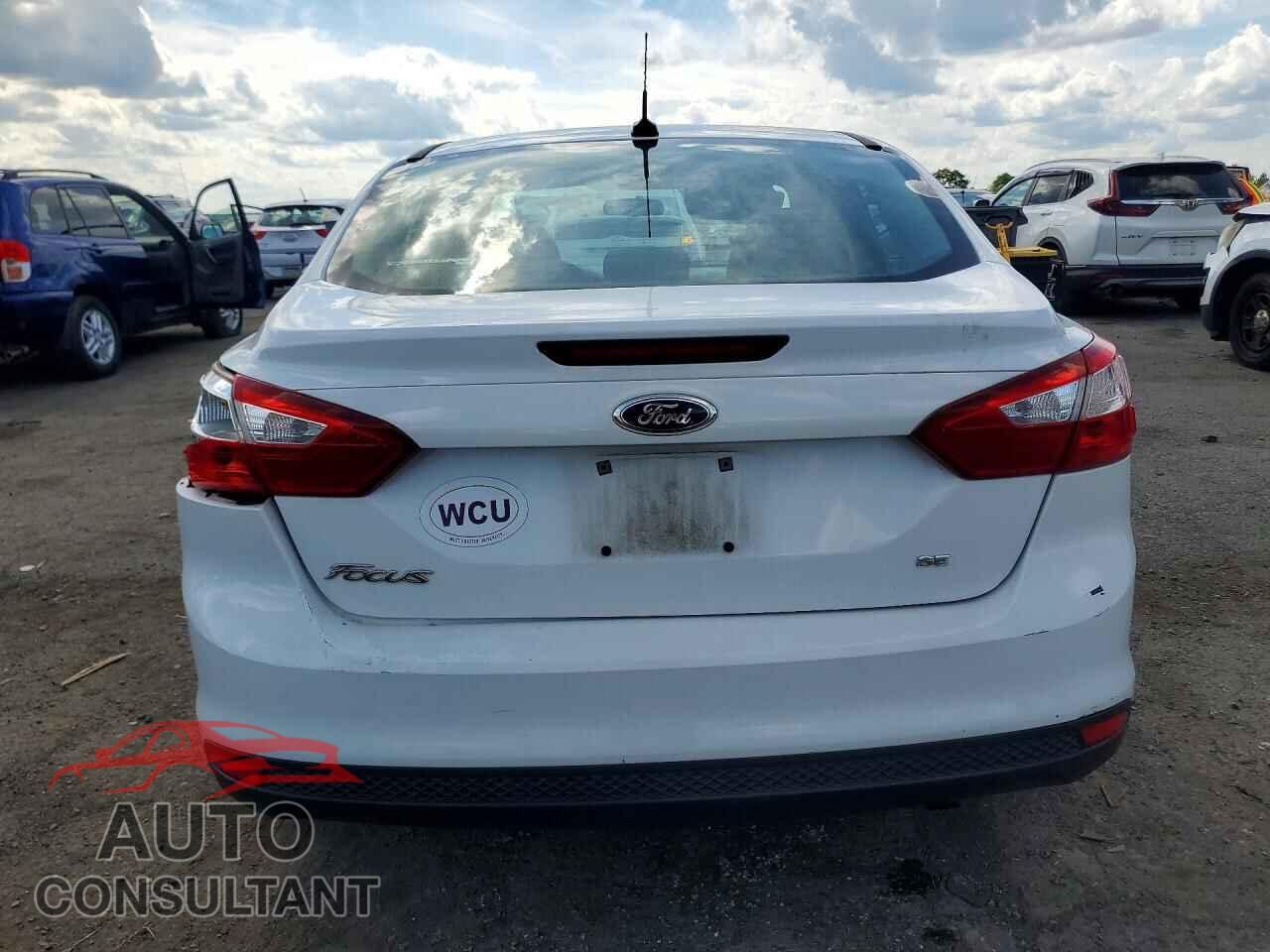 FORD FOCUS 2014 - 1FADP3F26EL189160
