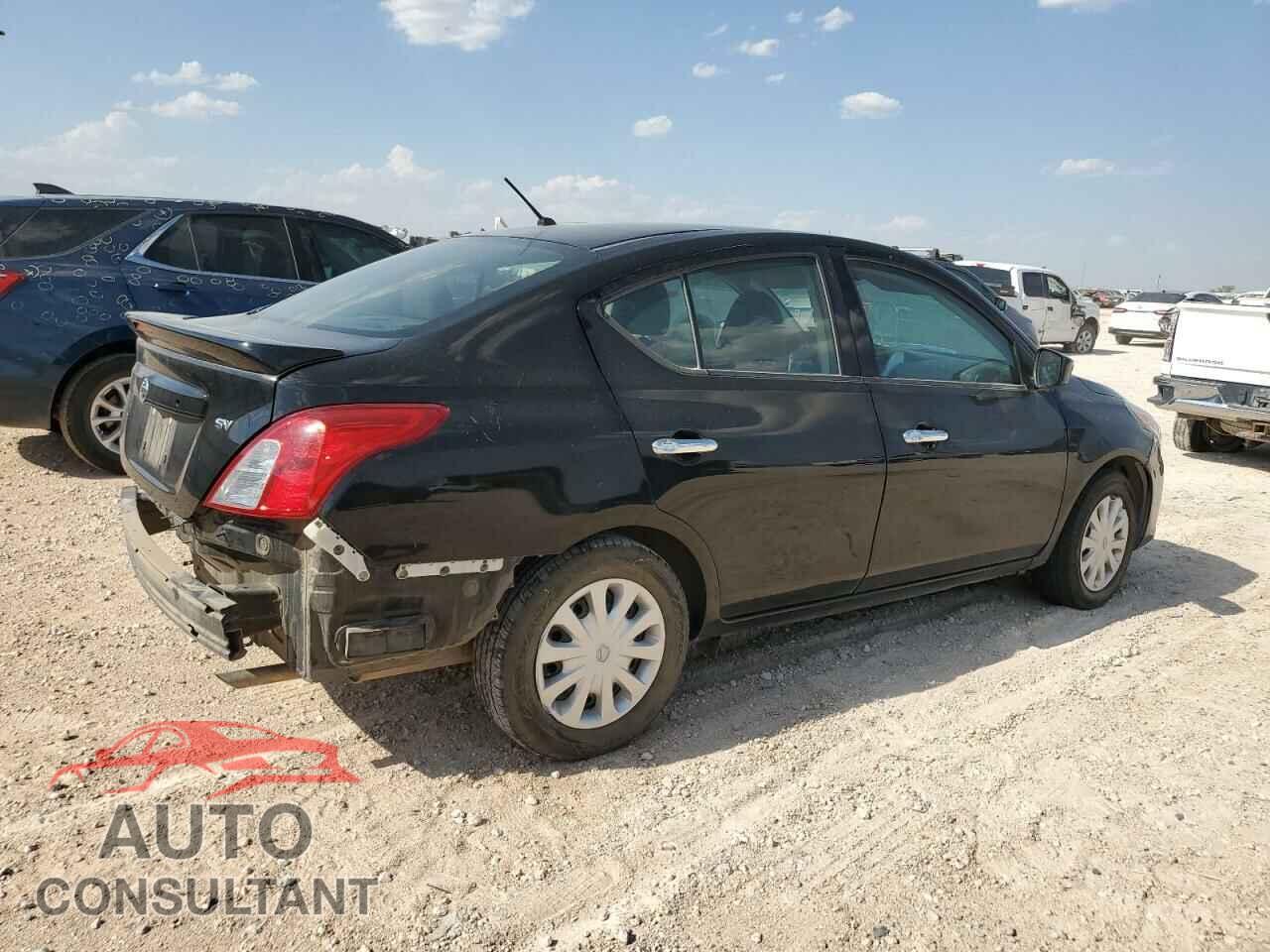 NISSAN VERSA 2017 - 3N1CN7AP3HL857434