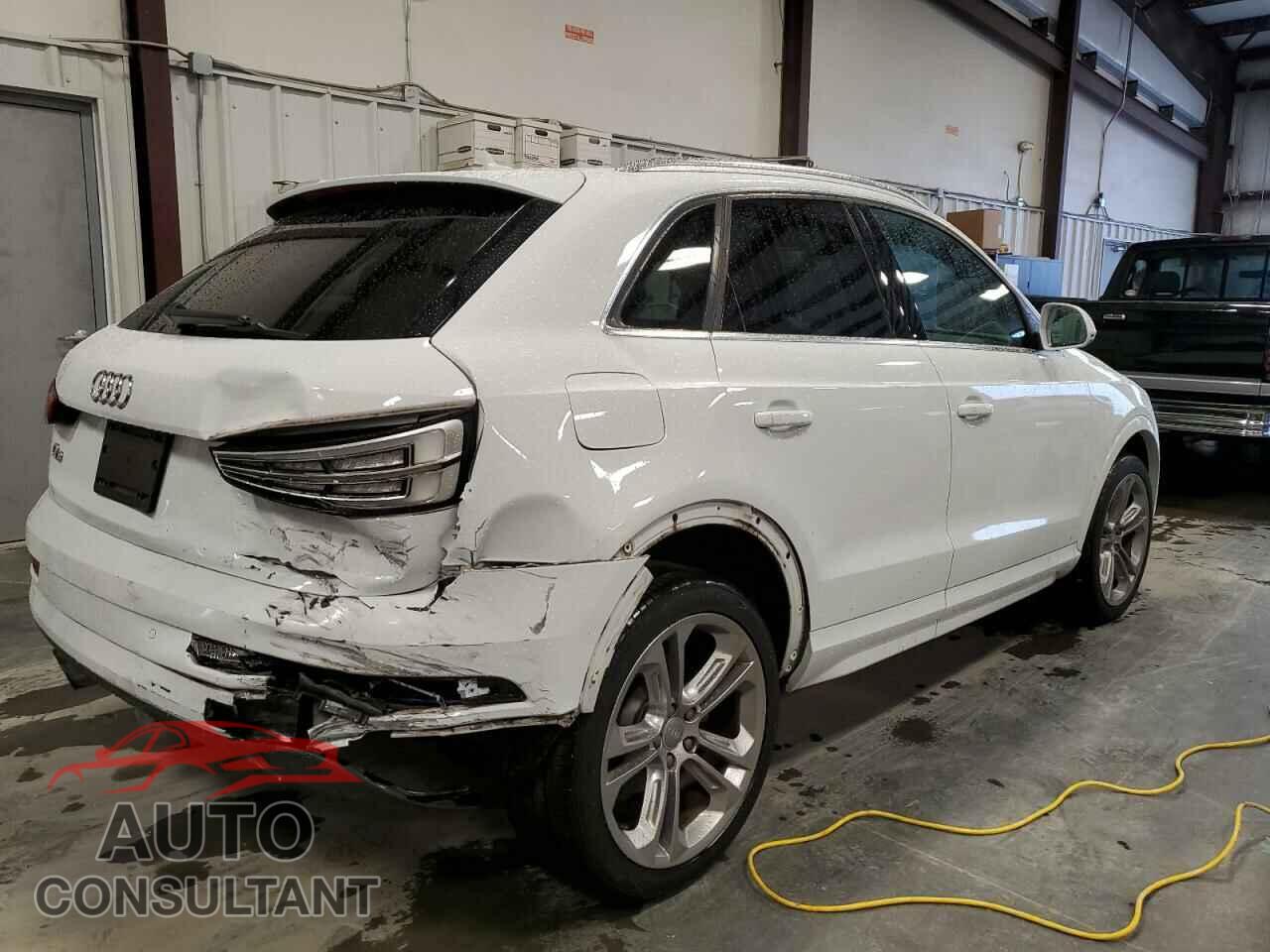 AUDI Q3 2017 - WA1HCCFS5HR013297