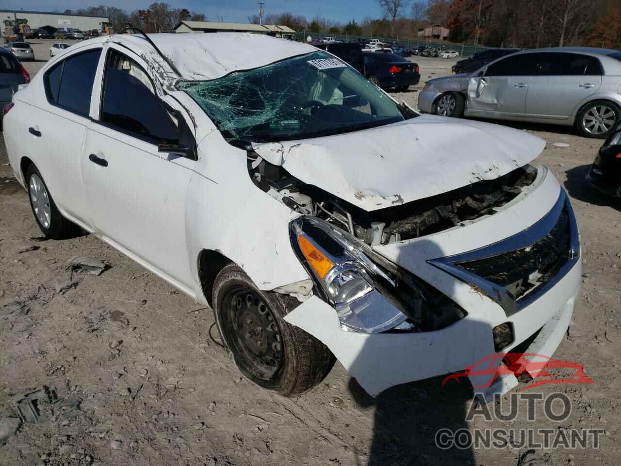 NISSAN VERSA 2018 - 3N1CN7AP2JL884405