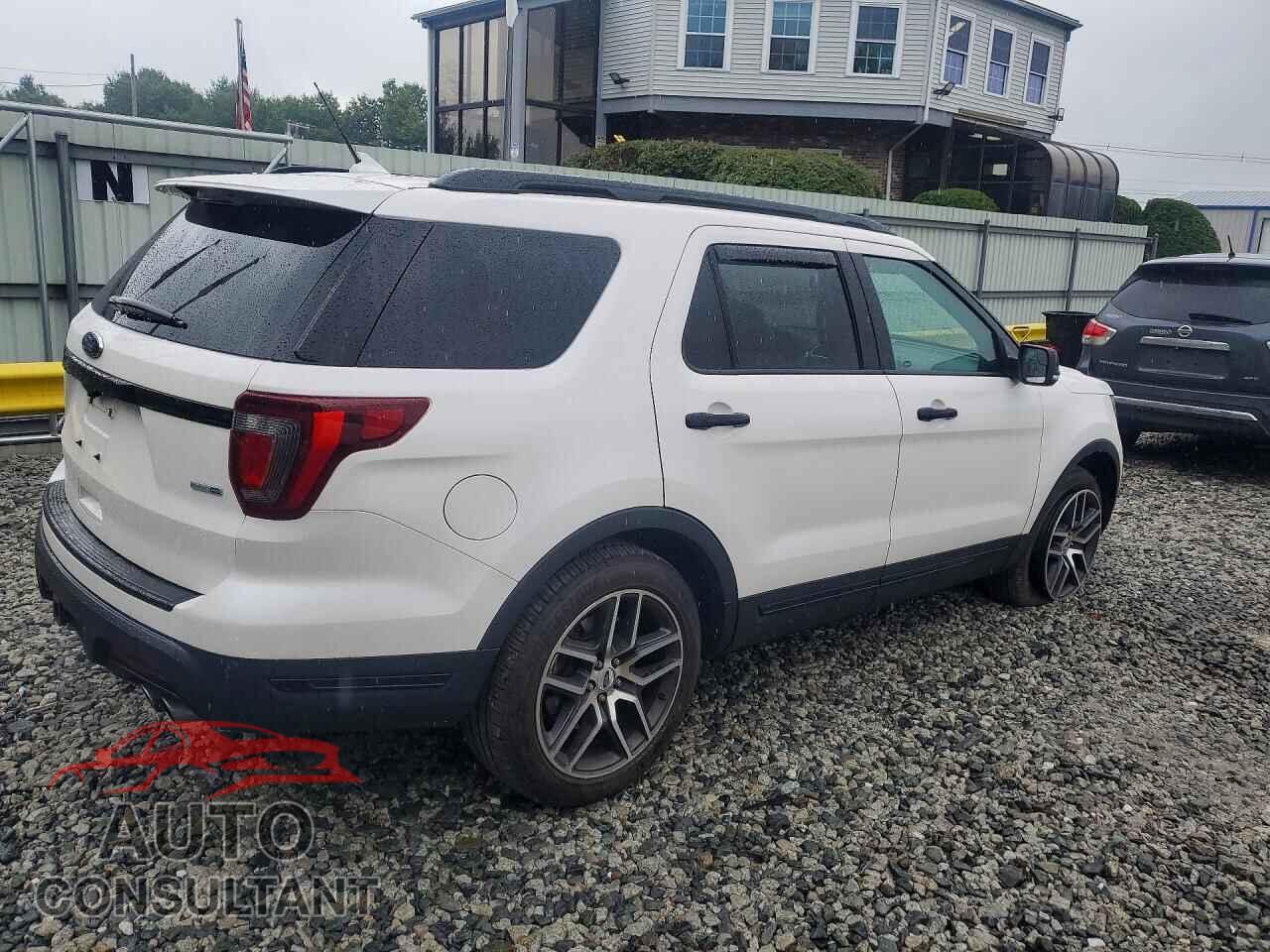 FORD EXPLORER 2018 - 1FM5K8GT7JGA01424