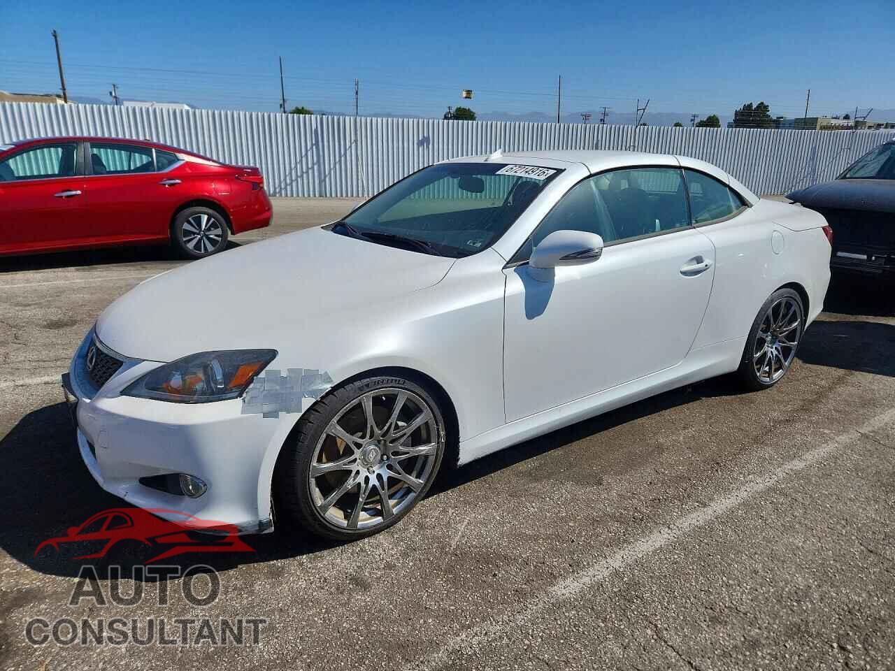 LEXUS IS 2011 - JTHFE2C27B2506676