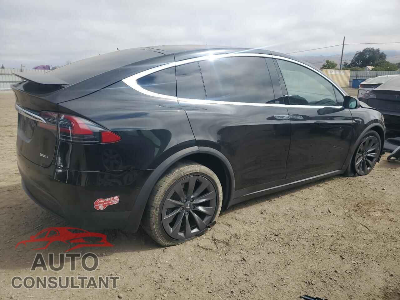TESLA MODEL X 2017 - 5YJXCBE27HF079045