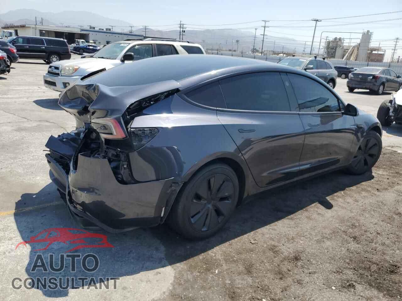 TESLA MODEL 3 2024 - 5YJ3E1EA7RF745848