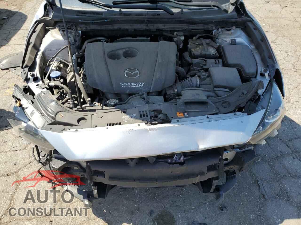 MAZDA 3 2017 - 3MZBN1V77HM107980