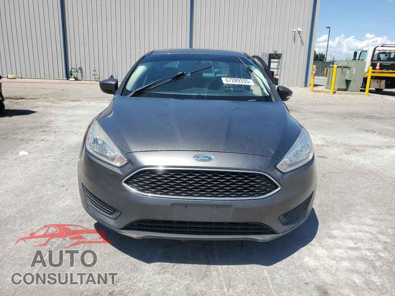 FORD FOCUS 2018 - 1FADP3F2XJL324084